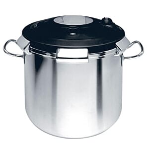 Front view of the Artame CM582 Pressure Cooker, 23 Litres
