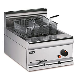 Front view of the Lincat DF4/P Silverlink 600 Propane Gas Counter-top Single Basket Fryer, 10.5kW