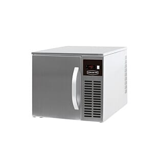 Front view of the Sterling Pro SP0315BC 3 Grid Blast Chiller, 15kg/6kg
